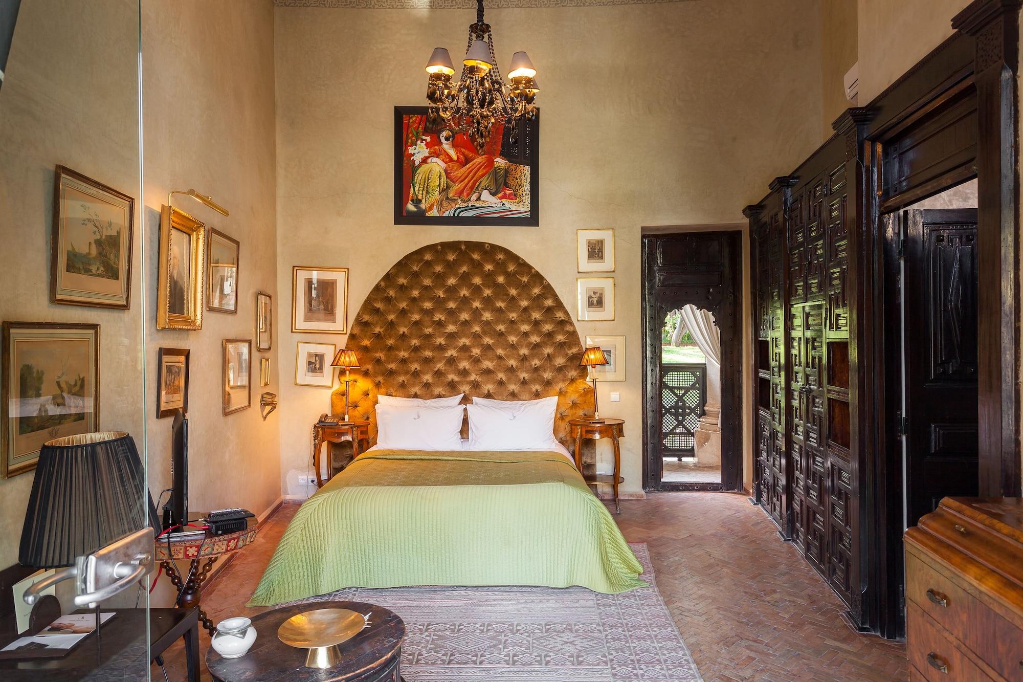 Hotel Rhoul Palace And